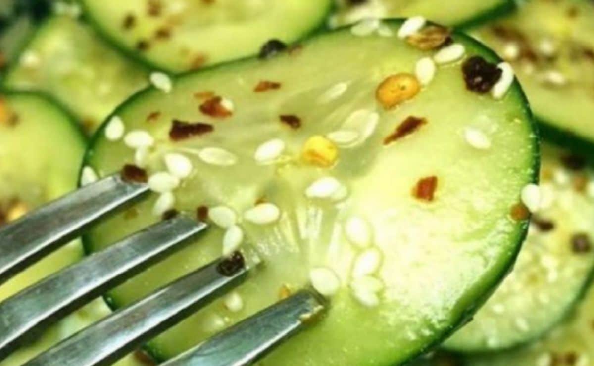 5 reasons why you should eat cucumber at night