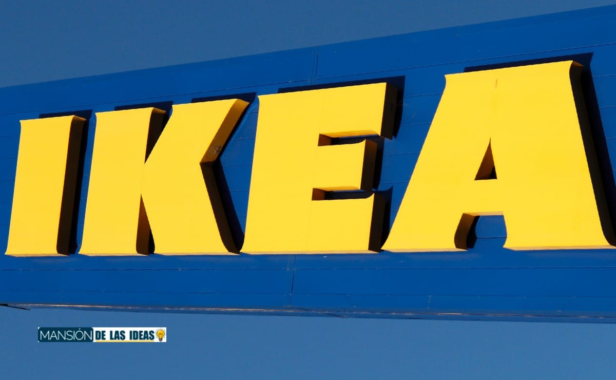 The best IKEA furniture pieces to make small living room look bigger