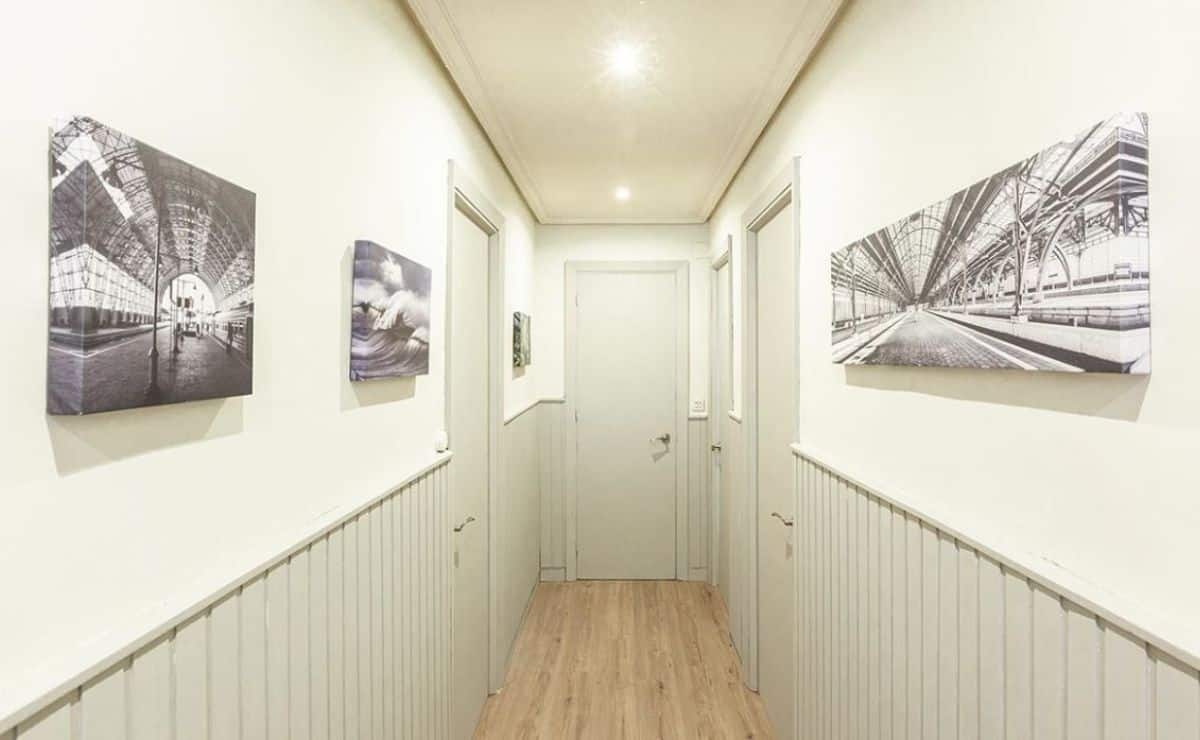 Painting corridors|Corridor colors