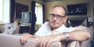 casa Ennio Morricone 12m|Ennio Morricone's penthouse apartment|Ennio Morricone in Rome|Ennio Morricone