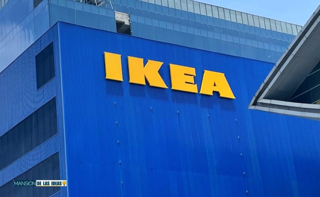 IKEA BudgetFriendly Table That’s Flying off Shelves