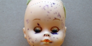 clean the rubber|clean stained toy doll|remove ink stain from rubber mummy