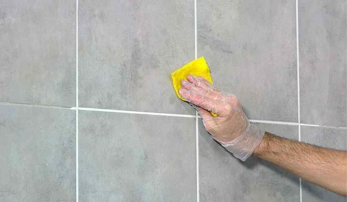 How to clean and whiten tile grout joints?