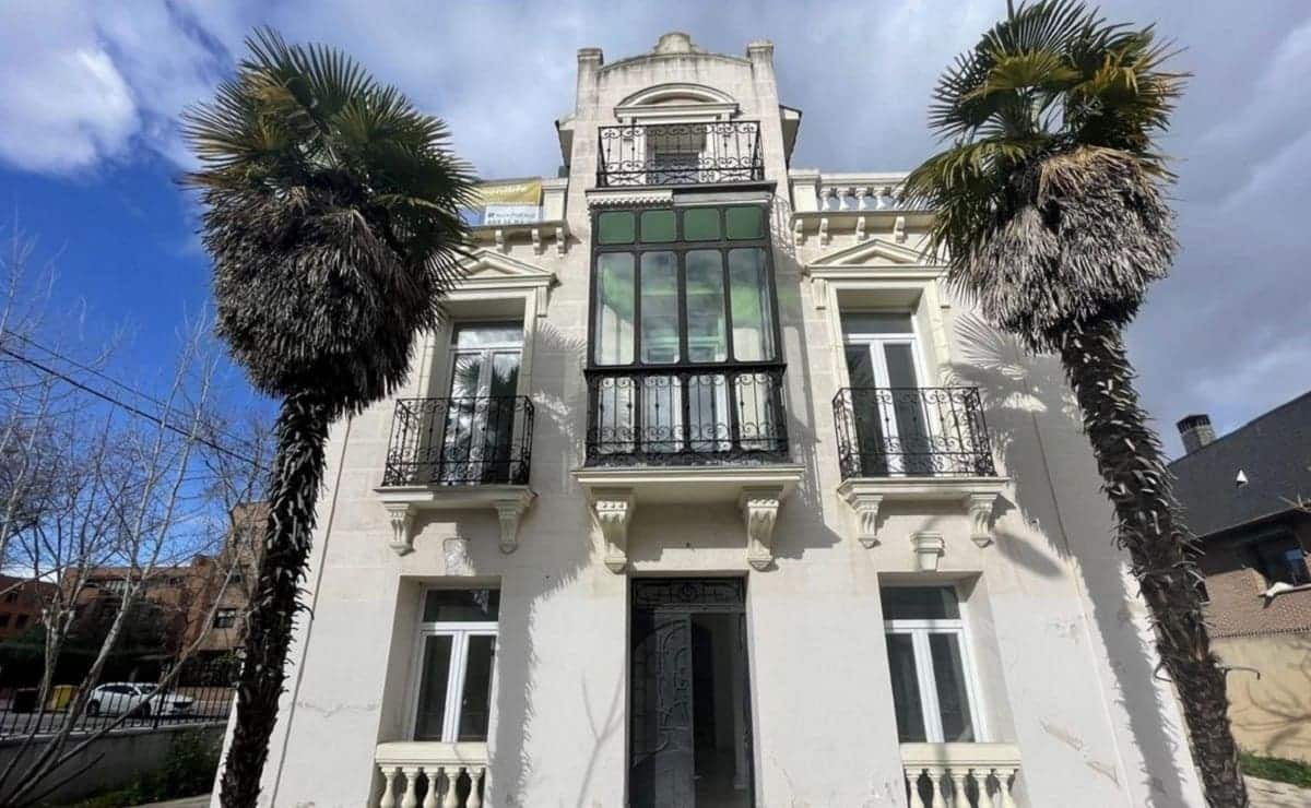 mansion auction famous architecture|arturo soria landscape house|arquitectura madrileña protegida