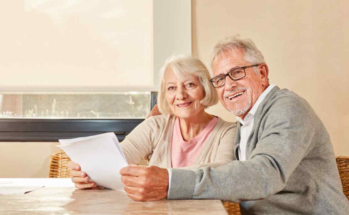 Qualifying for a $2000 payment guidelines for senior citizens to receive stimulus check