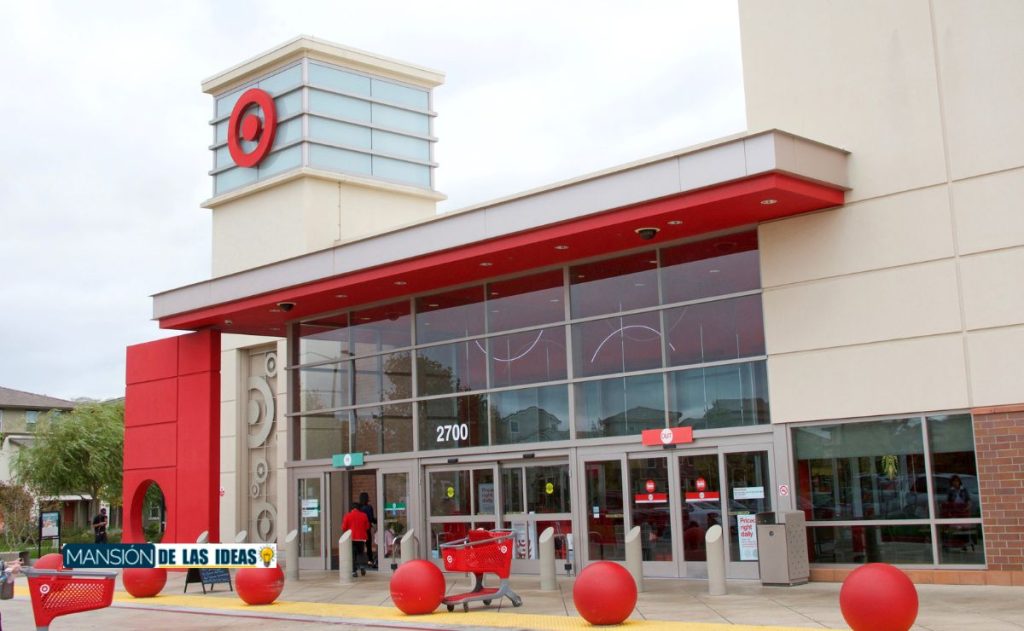 Trader Joe's unveils its holiday cookie kit