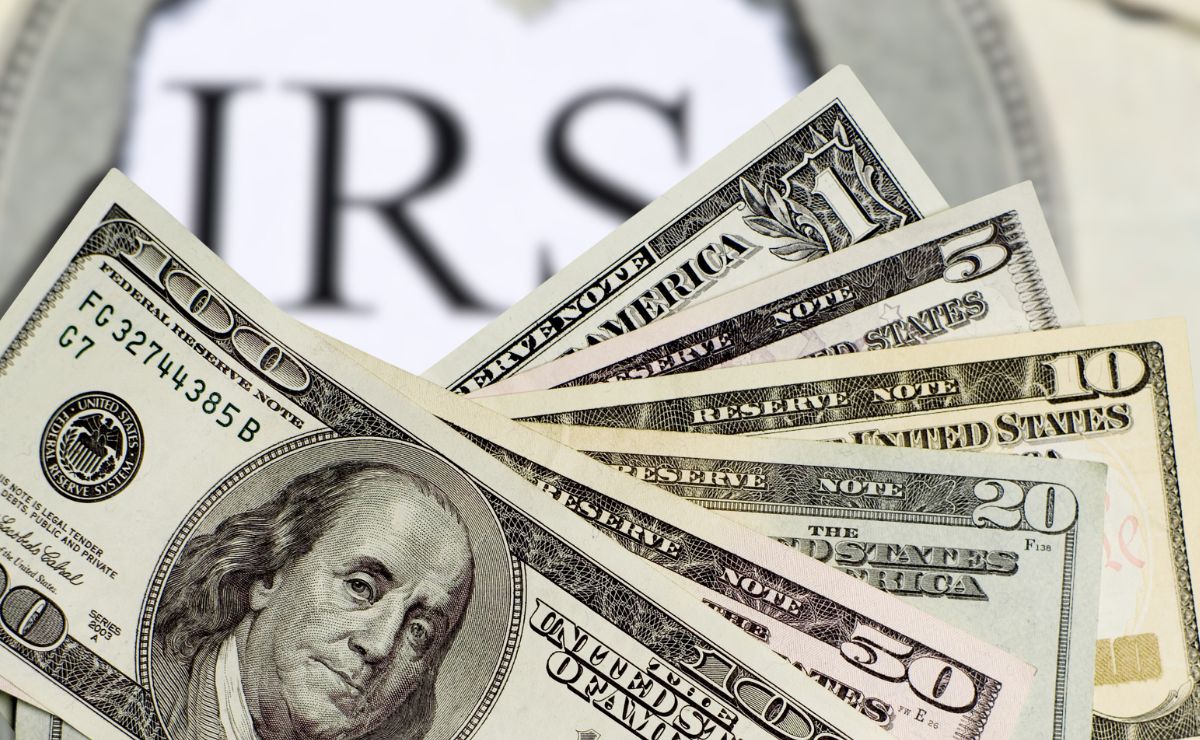 Using The "Where's My Tax" Tool by the IRS