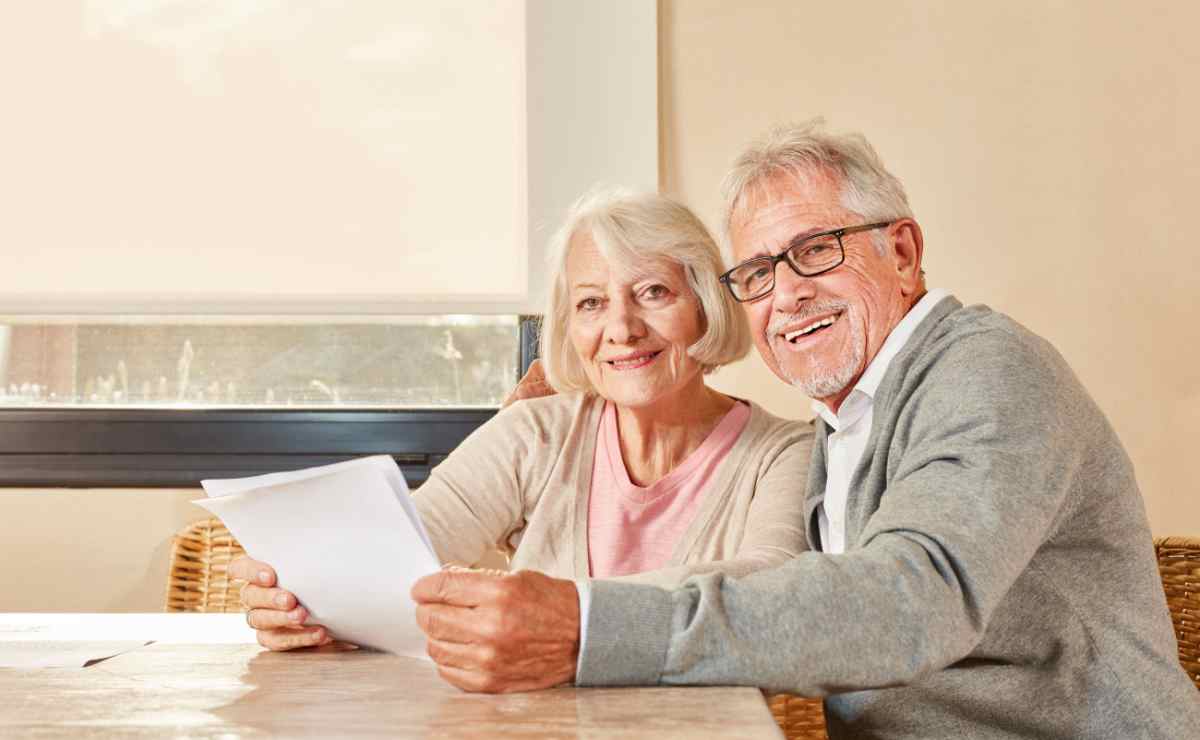 Michigan's 550 stimulus check boosting families through enhanced Tax