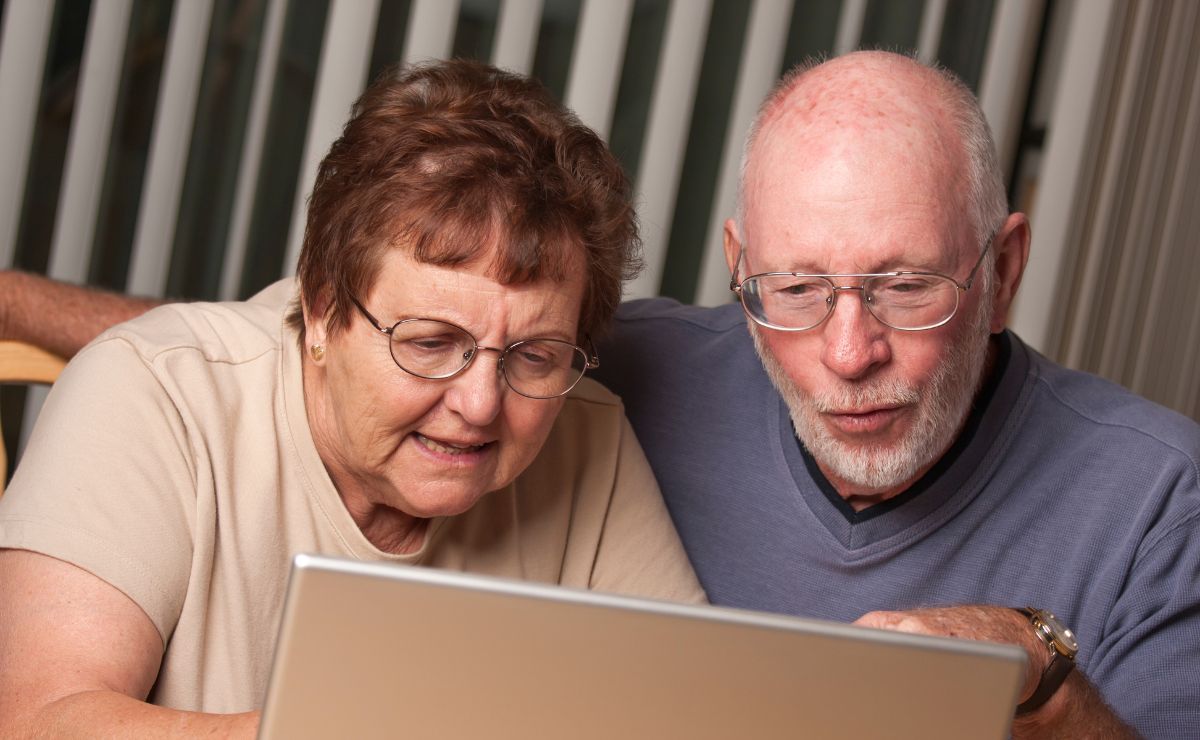 Stimulus Checks for Seniors Know the Truth About the Rumor