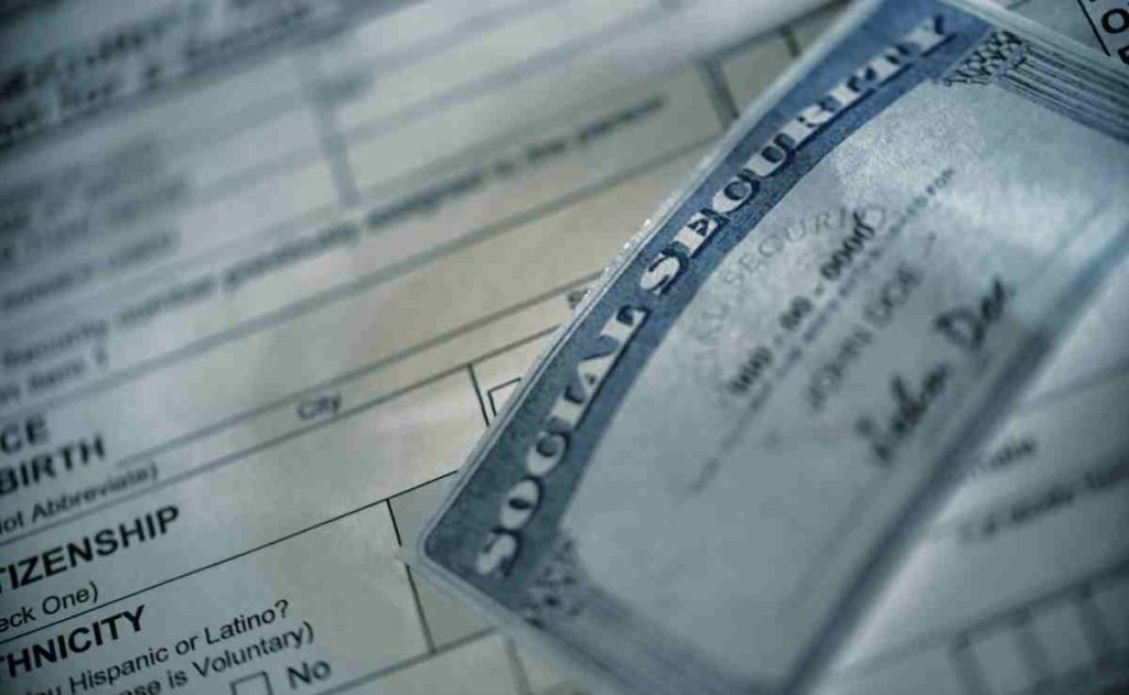 Social Security 2026 COLA Explained After the Fed’s Rate Cut