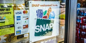 Arizona Food Banks Brace for SNAP Benefit Losses