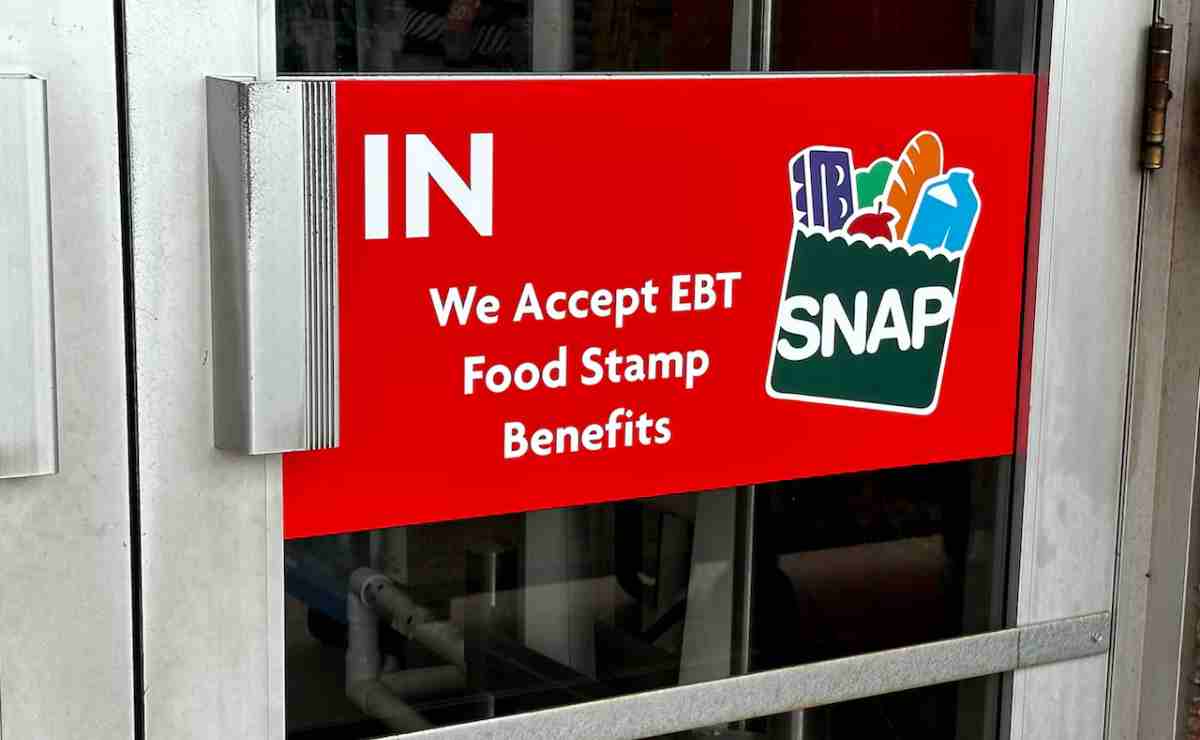 Oregon Families Face Ongoing SNAP Benefit Uncertainty