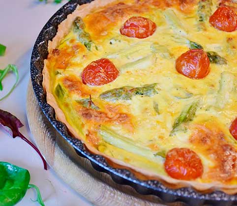 ASPARAGUS-AND-TOMATOES QUICHE