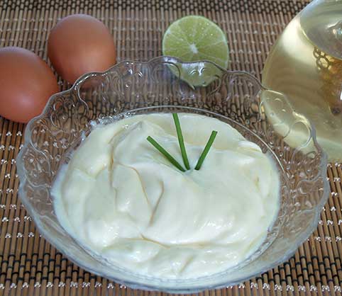 how-to-make-homemade-mayonnaise-without-cutting-it