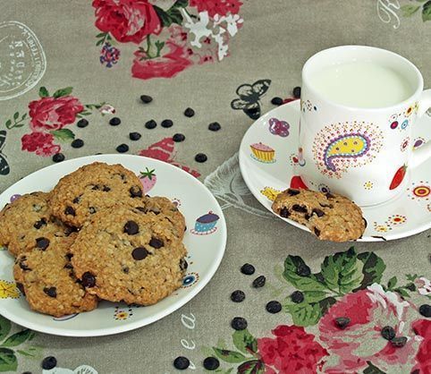 OAT-COOKIES-WITH-CHOCOLATE-CHIPS