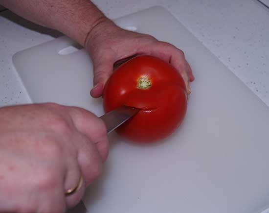 Tomates rellenos de ensaladilla