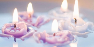 Velas flotantes aromáticas pétalos