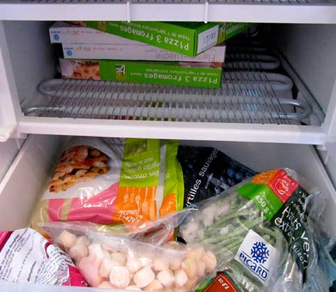 limpiar, congelador, freezer, nevera-congelador-lleno-de-comida-