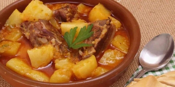 patatas guisadas costillas