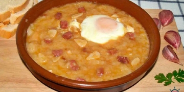 sopa-de-ajo-castellana