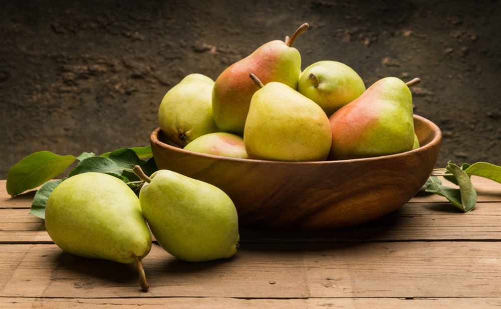 9 reasons why you should eat Pear once a week