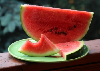 What happens if you eat a lot of watermelon?
