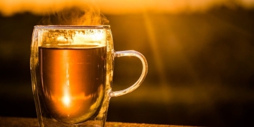 Green tea and vitamin D to treat fibroids
