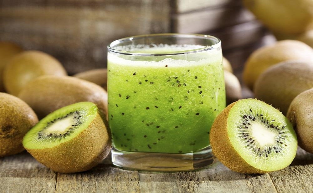 Kiwi and celery juice, make this recipe and avoid constipation
