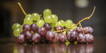 Eating grapes brings these benefits to the skin