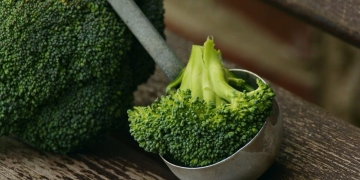 How to steam broccoli