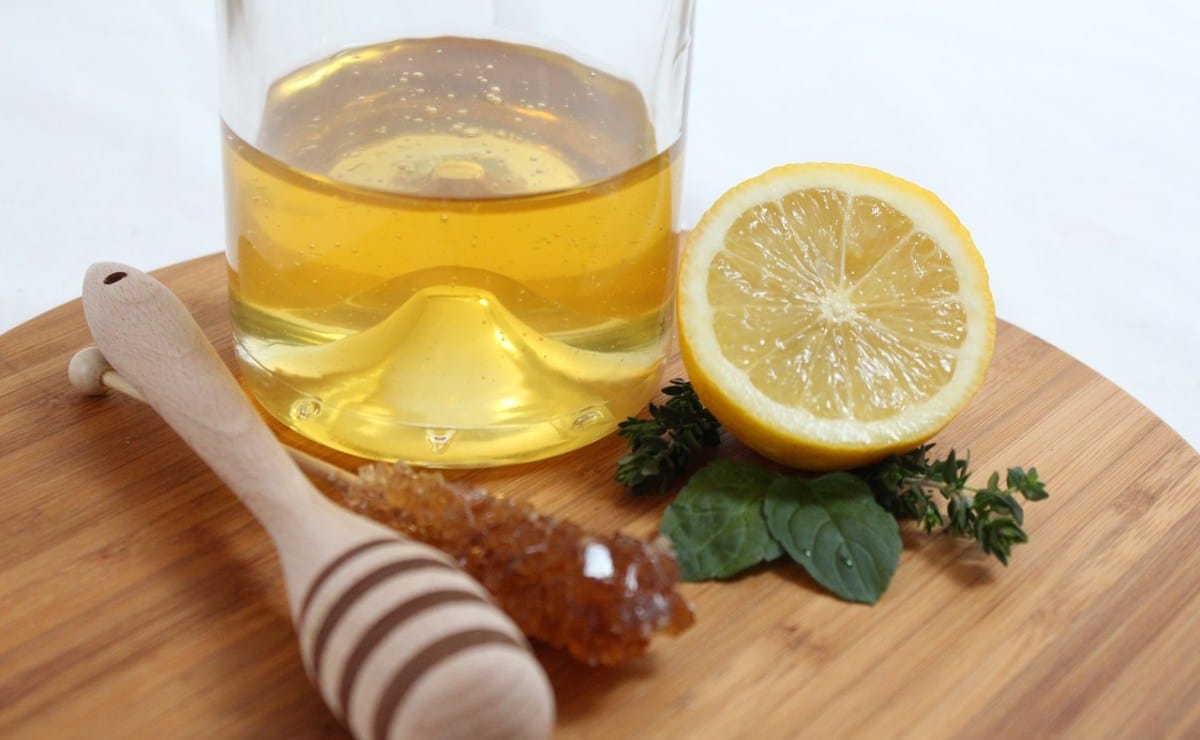 Ayuda a bajar de peso el agua de limón