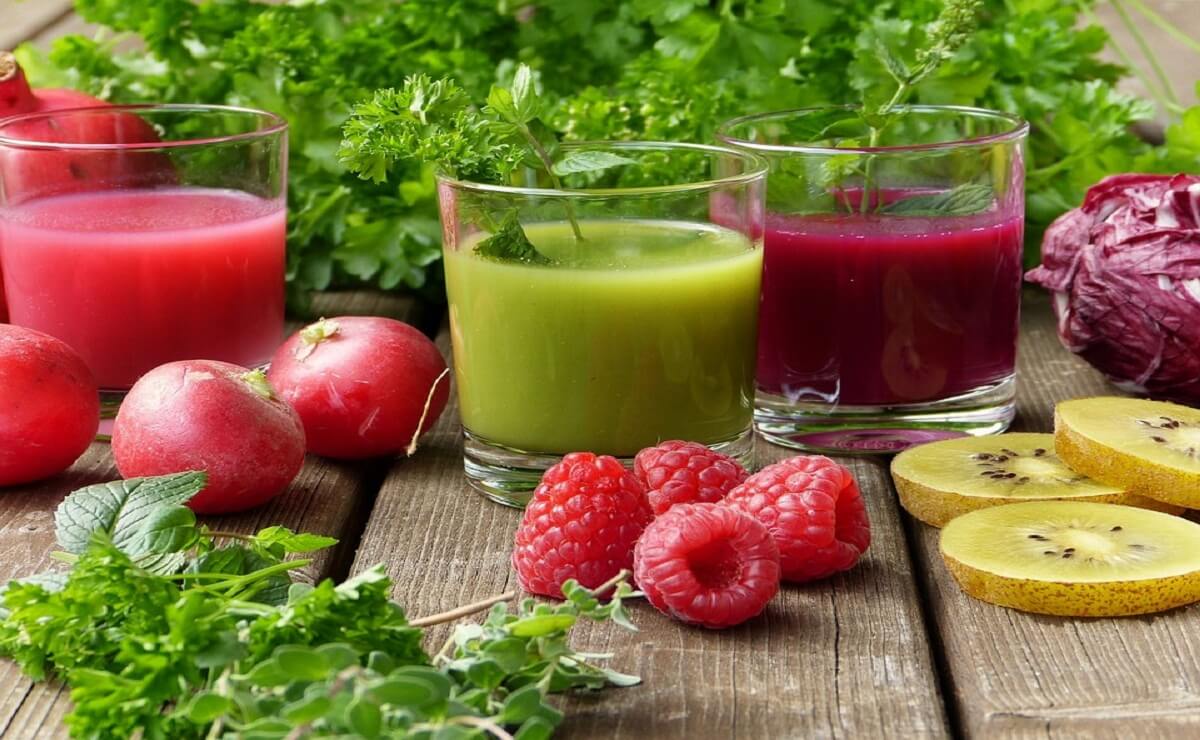 Smoothie verduras bienestar salud bebida comestible pimiento espinaca apio