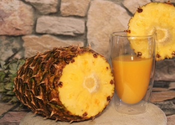 Jugo mango piña antioxidante energia mañanas vitamina C hidratacion