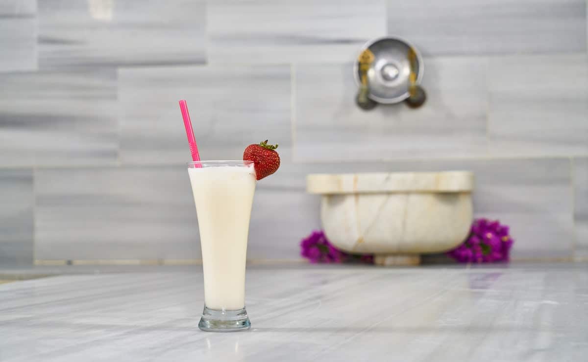 batido de clara de huevo con fresa