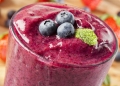 Cherry smoothie with antioxidants that protect brain cells