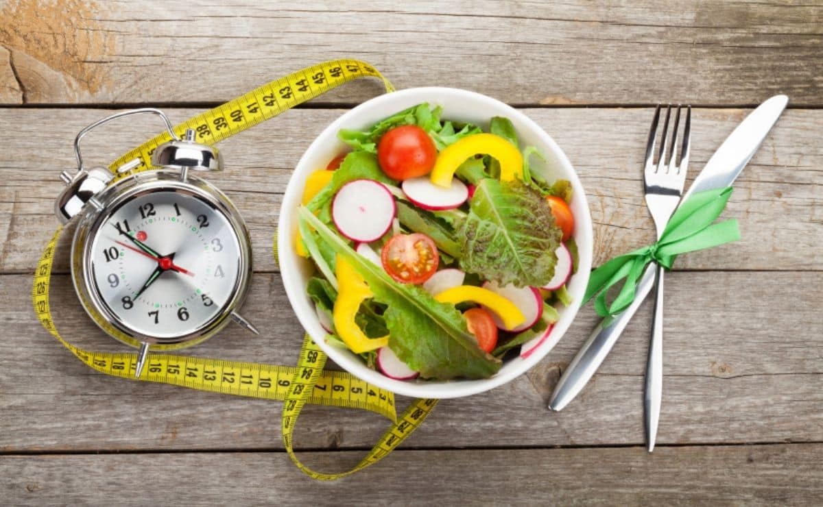 Beneficios de comer cada 8 horas para la salud y pérdida de peso