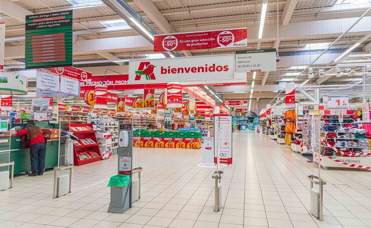 Interior establecimiento Alcampo