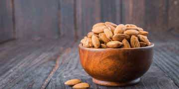 almonds remove wrinkles