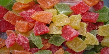 fruta escarchada azucar dulce fibra calcio confitada citrico preservante antioxidante snack postre vitaminas minerales nutricion