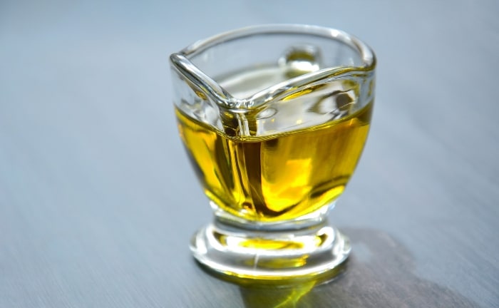 jarrita de aceite de oliva