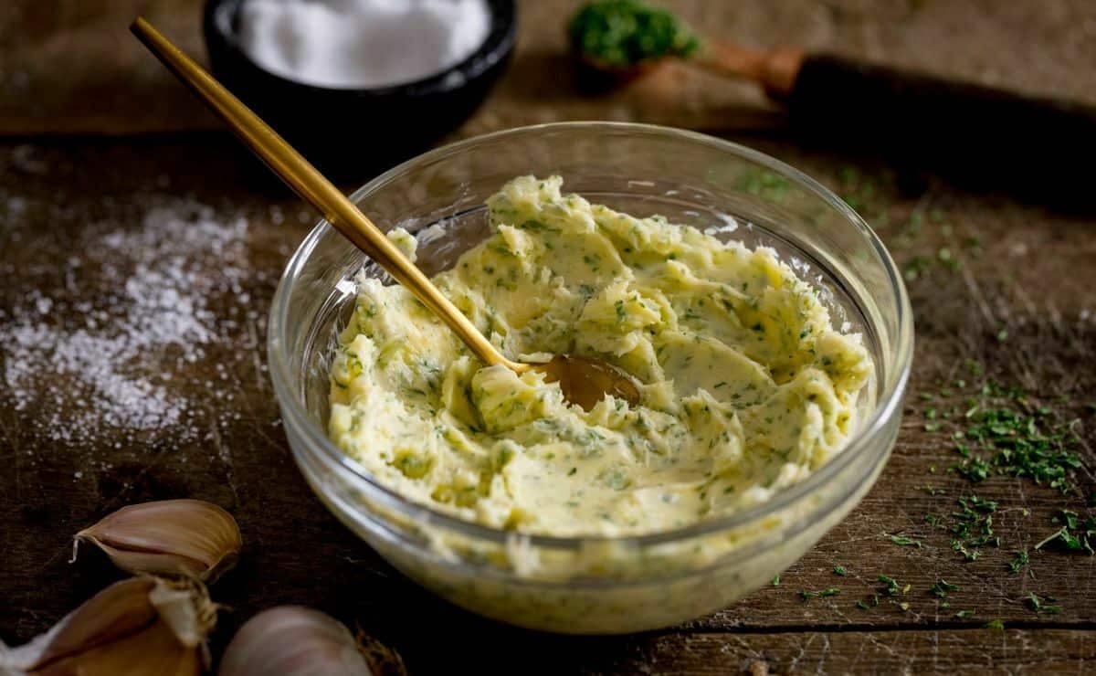 mantequilla de ajo