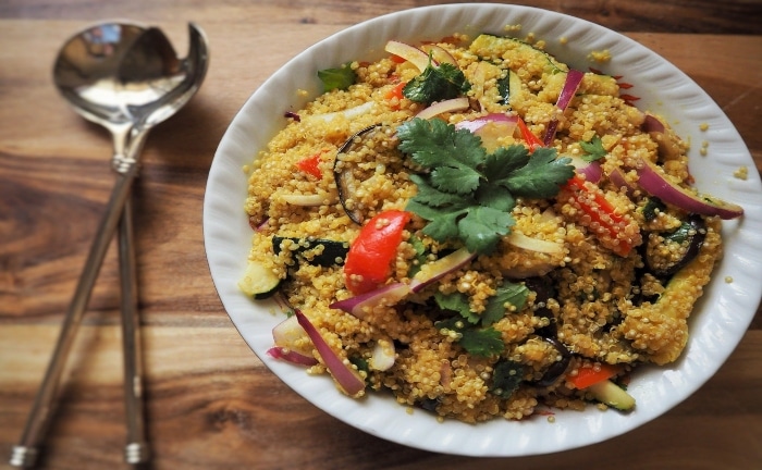 plato de quinoa con verduras
