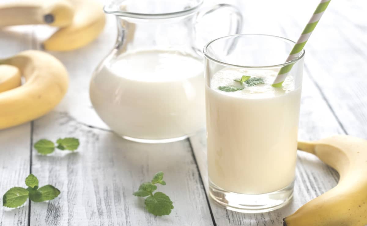 el batido de leche y plátano es ideal para la merienda