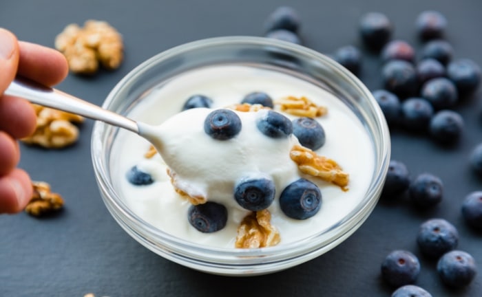 yogurt griego con arándanos