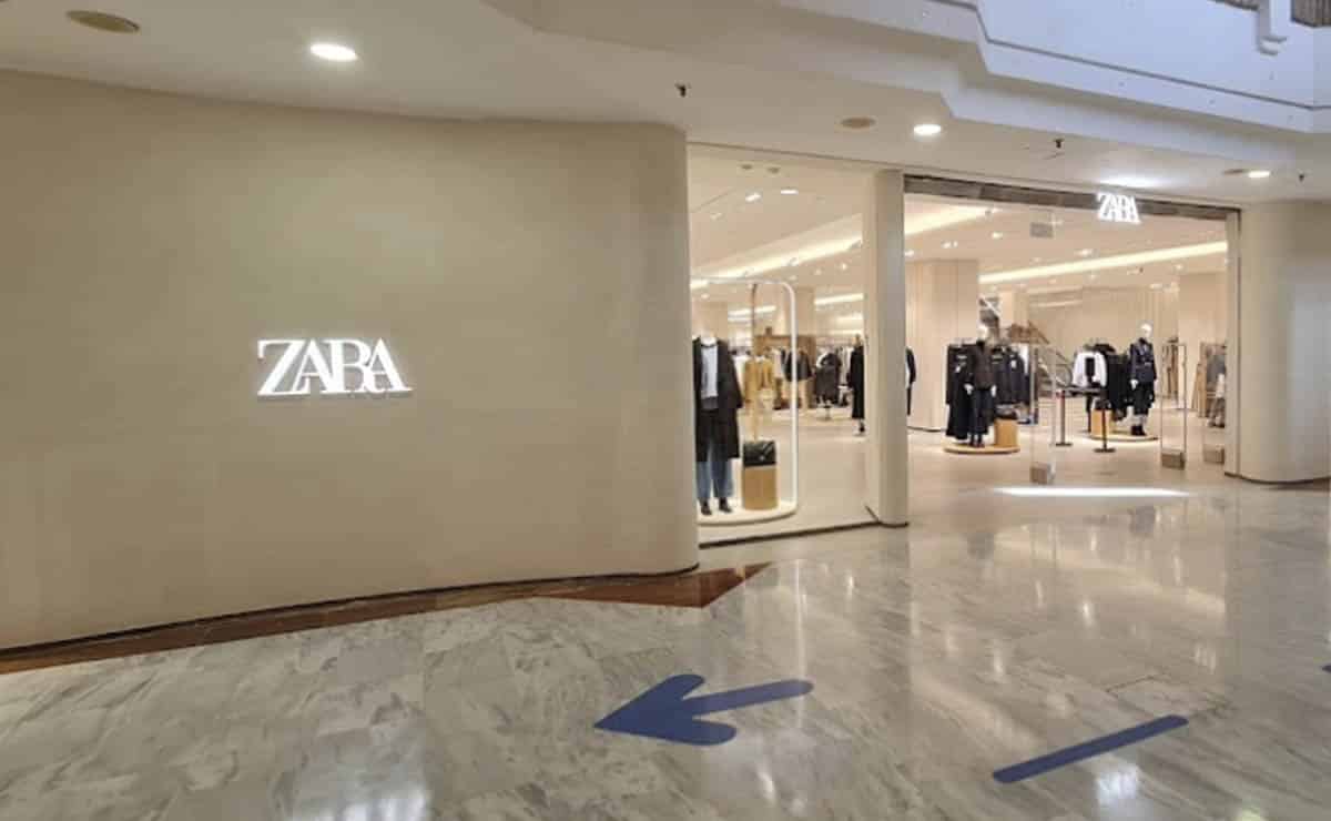 Vestido de invitada de boda de Zara