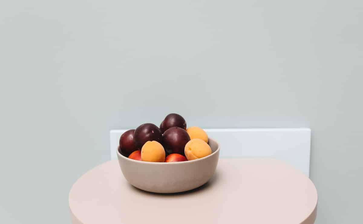 formas de comer ciruelas para ir al baño