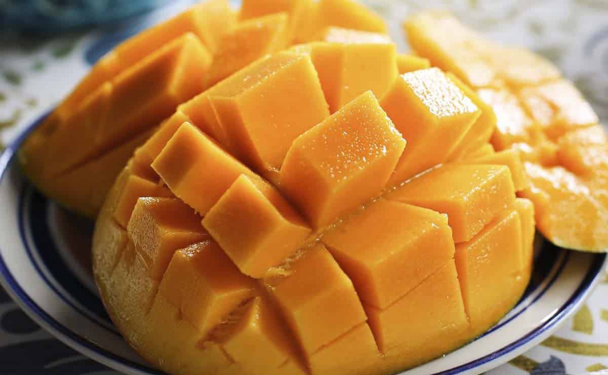 Cómo cortar un mango de forma bonita
