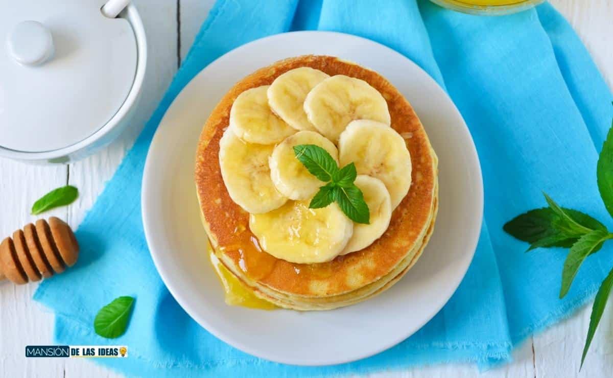 Tortitas de avena y plátano para desayunar