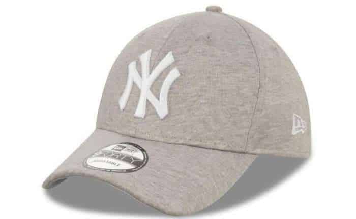 Gorra New Era Yankees 9forty en color gris