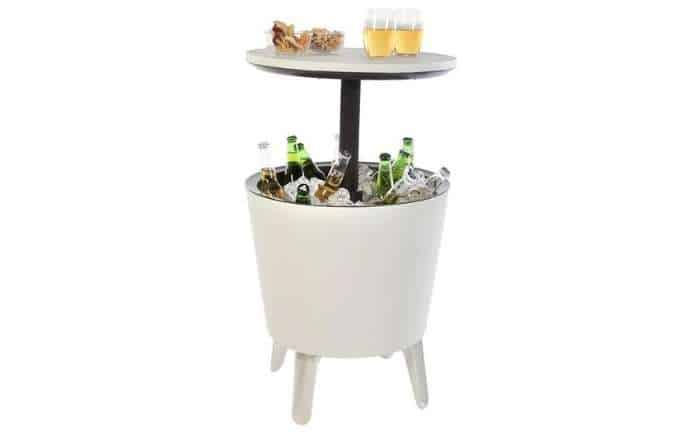 Nevera con mesa Cool Bar Curver con la que disfrutarás junto a tus amigos y familiares